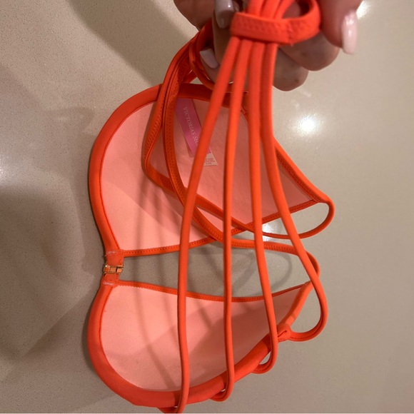 Victoria’s Secret 34B Strappy Padded Bikini Top - Picture 7 of 7
